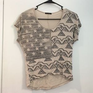 Patterned flowy shirt